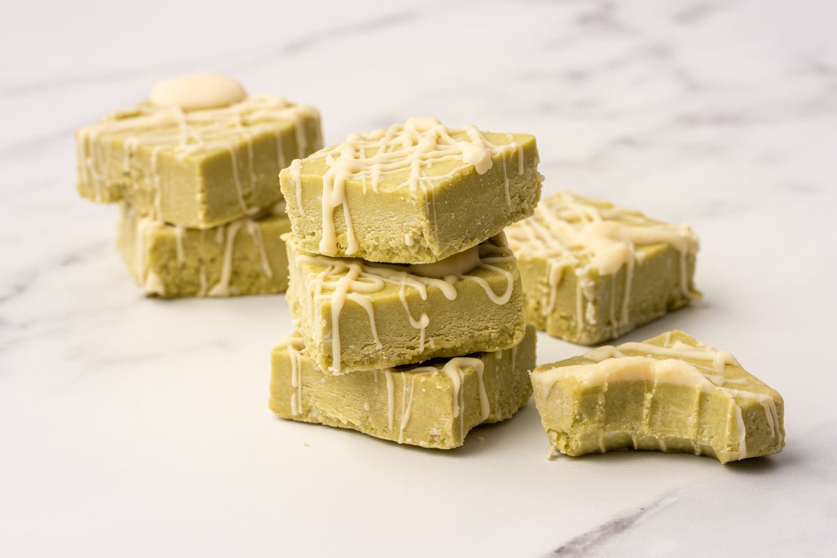 Vegan Vanilla Matcha Fudge - Nuzest UK